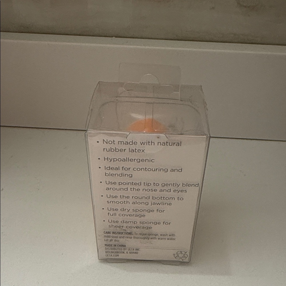 Ulta Beauty Vibrant Orange Makeup Sponge - Picture 2 of 2